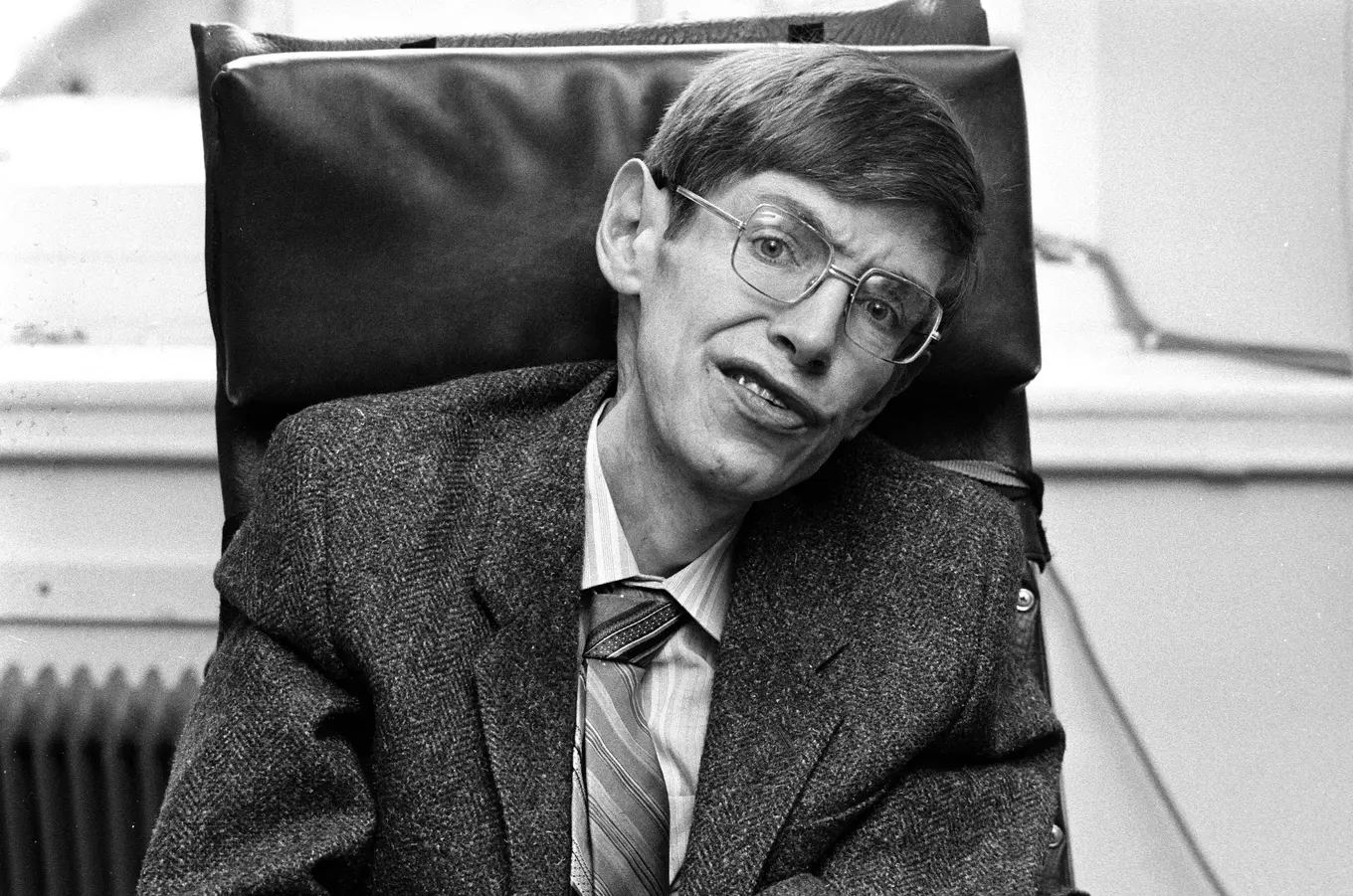 Stephen Hawking image